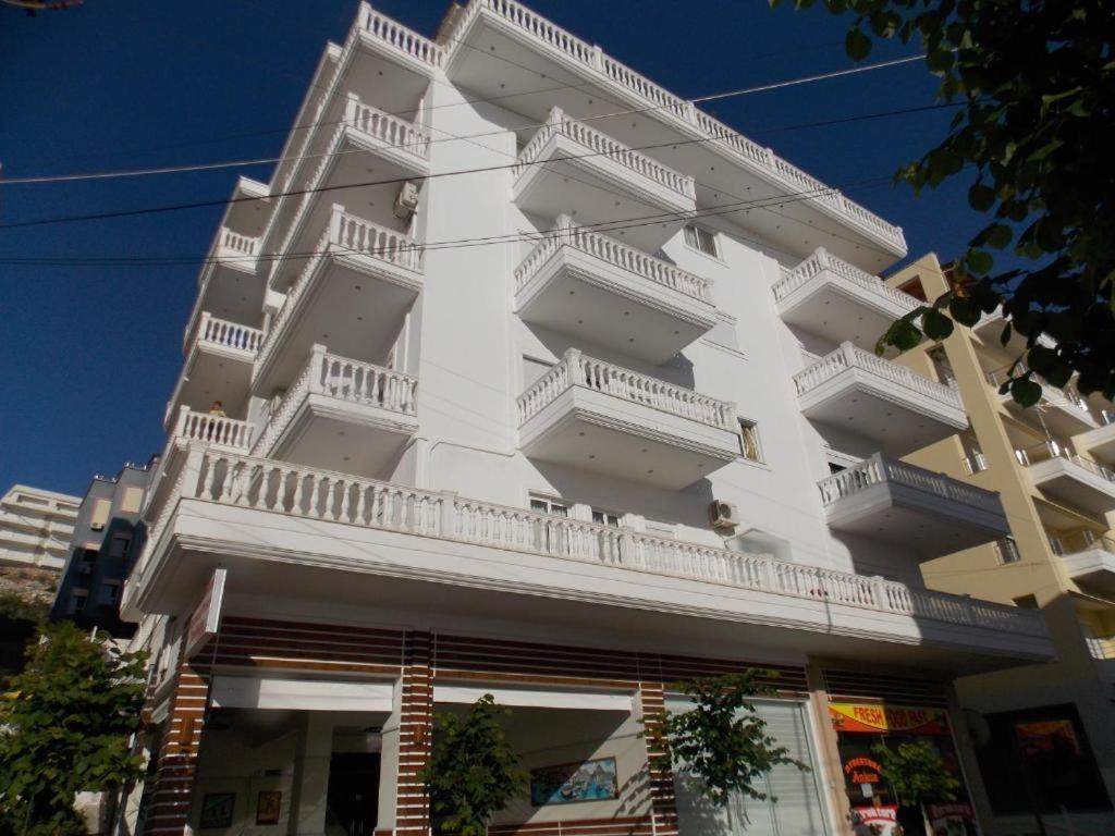 Coastline Apartments Sarande Luaran gambar